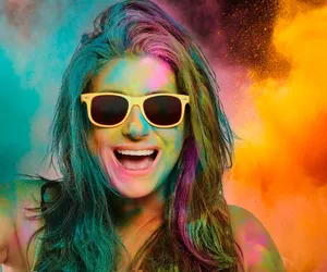 Szczęśliwi ludzie najczęściej uwielbiają właśnie ten kolor. Budzi się w nich radość życia i pozytywna energia. Ulubiony kolor a osobowość człowieka