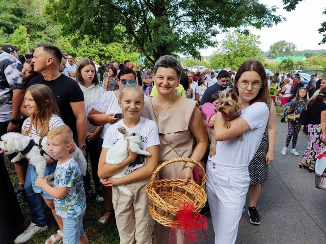 Mikstacka Arka Noego. Błogosławieństwo zwierząt podczas odpustu św. Rocha w Mikstacie