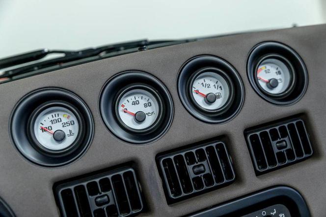 Dodge Viper z przebiegiem 34 mil
