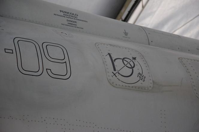 Logo upamiętniające 100 lat włoskiego lotnictwa