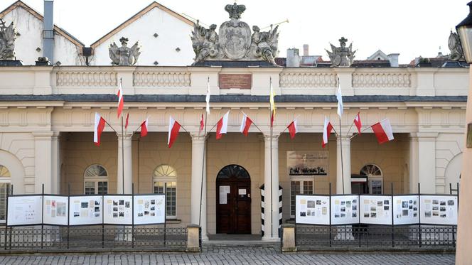 W miejscu budowy Muzeum Powstania Wielkopolskiego ruszają prace rozbiórkowe