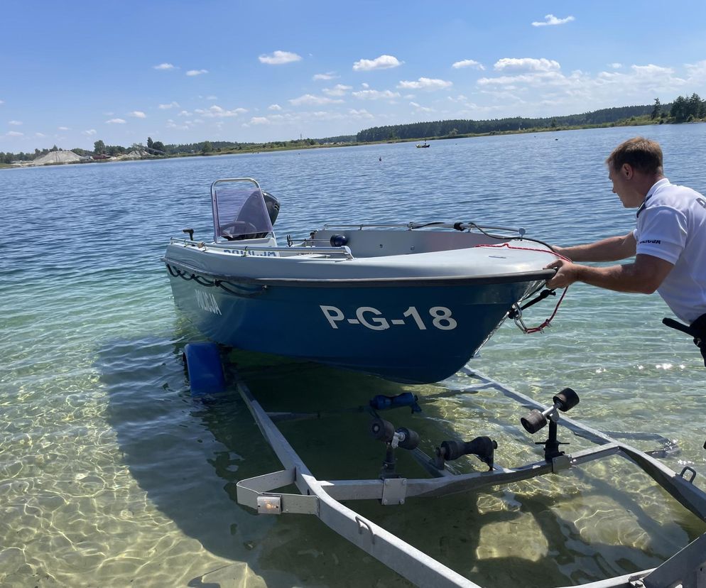 Bezpieczniej nad wodą. Policjanci z Tarnowa mają nową łódź patrolową