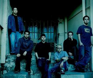 Linkin Park przedstawia kompilację Papercuts (Singles Collection 2000–2023) i oficjalnie wydaje QWERTY!