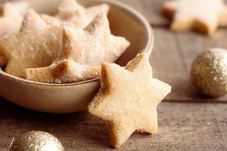 Tak robię pyszne i superkruche ciasteczka na Boże Narodzenie. Tylko 4 składniki i 15 minut pracy 