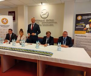 Stare Ople w Siedleckim WORD-zie zostaną wymienione na nowe auta marki Suzuki Swift