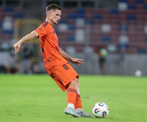 Górnik Zabrze - Termalica Nieciecza. Niesamowita atmosfera na Arenie Zabrze! Kibice Górnika dopingują swoją drużynę