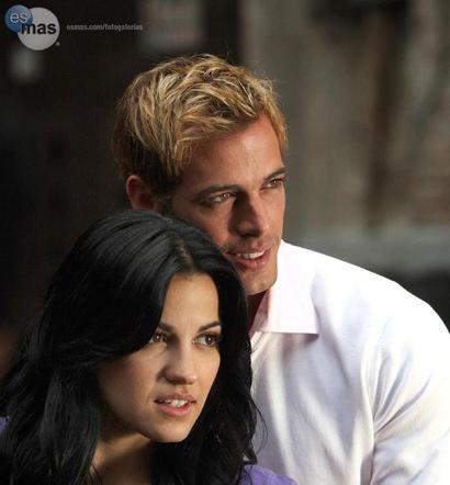 Nie igraj z aniołem (Cuidado con el angel). Juan Miguel (William Levy), Marichuy (Maite Perroni)