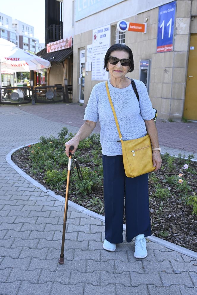 Mieszkańcy Warszawy oceniają efekty rozbetonowania stolicy. Przeżyliśmy upał na „zielonym skwerze”