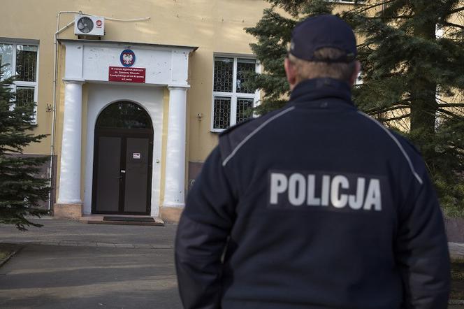 Alarmy bombowe w szkołach - kto za nimi stoi? Sprawcy odnalezieni!