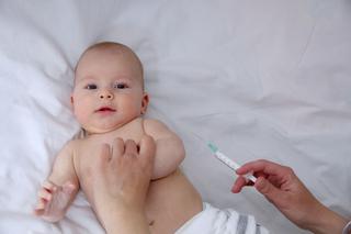 Szczepienia noworodków: warto wiedzieć! Wywiad z pediatrą-neonatologiem