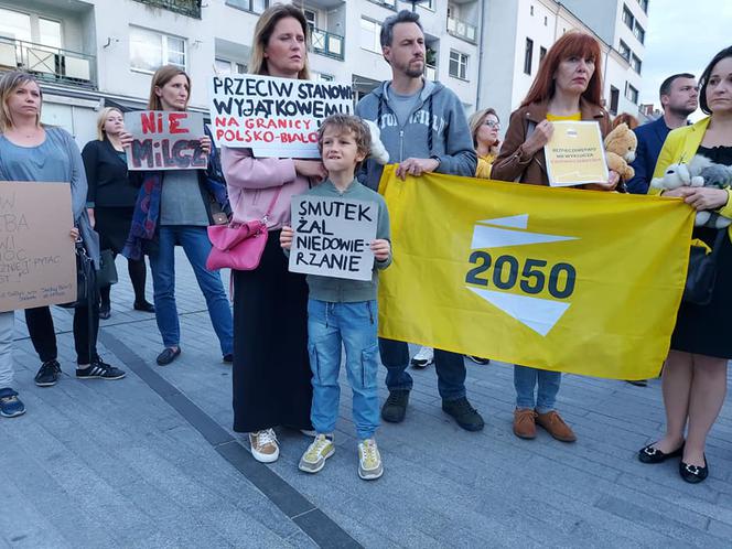 Opole. Protest w obronie dzieci z Michałowa [ZDJĘCIA]