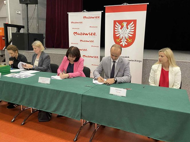 Kilkadziesiąt nowych inwestycji w powiecie siedleckim z dofinansowaniem Mazowsza