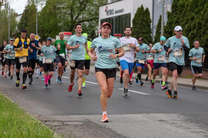 Wings for Life 2023. Tysiące biegaczy na ulicach Poznania