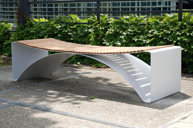 Ławka STRA zaprojektowana dla dzielnicy unijnej w Strasburgu, projekt: Paweł Grobelny 