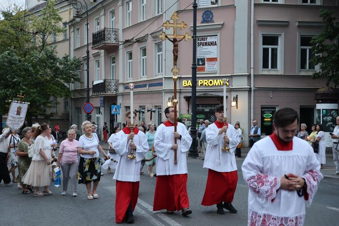 76. rocznica Cudu Lubelskiego. Procesja różańcowa w centrum Lublina