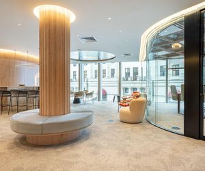 Nowy fit-out biura Rock Capital w warszawskim Metropolita 