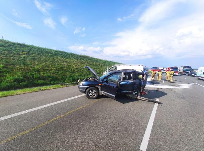 Wypadek na autostradzie A4 w powiecie strzeleckim