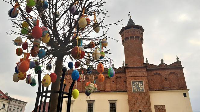 Tarnów. Tysiące pisanek ozdobi miasto. Które miejsca będą udekorowane?