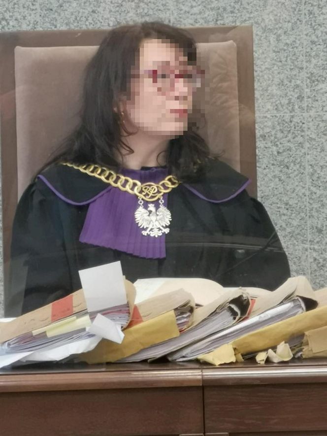 Adwokat zszokował słowami o trumnach na kółkach. Trwa proces