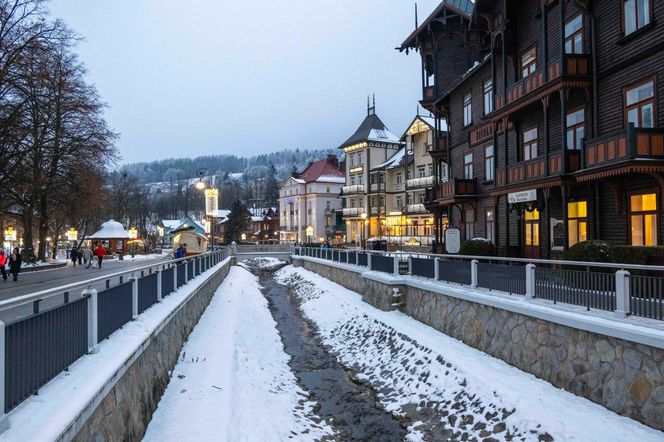 To malownicze uzdrowisko pokonało Zakopane. Turyści oszaleli na jego punkcie!