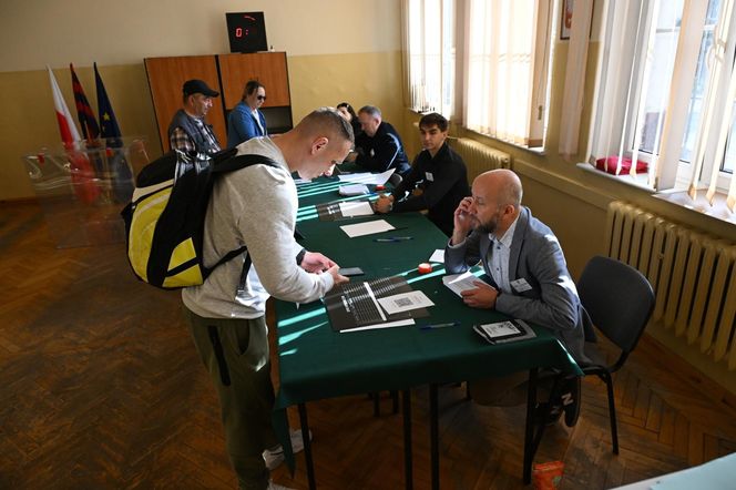 Wybory prezydenckie 2025. Tak głosują Polacy