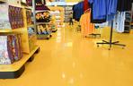Posadzki w sklepach dla dzieci. Inspiracje produktowe od Flowcrete