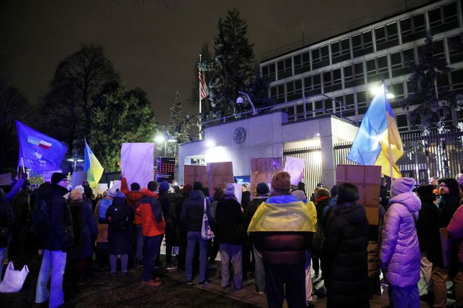 Protest pod ambasadą USA w Warszawie (3.03.2025)