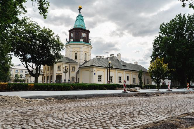 Zabytkowy bruk na Piłsudskiego w Siedlcach