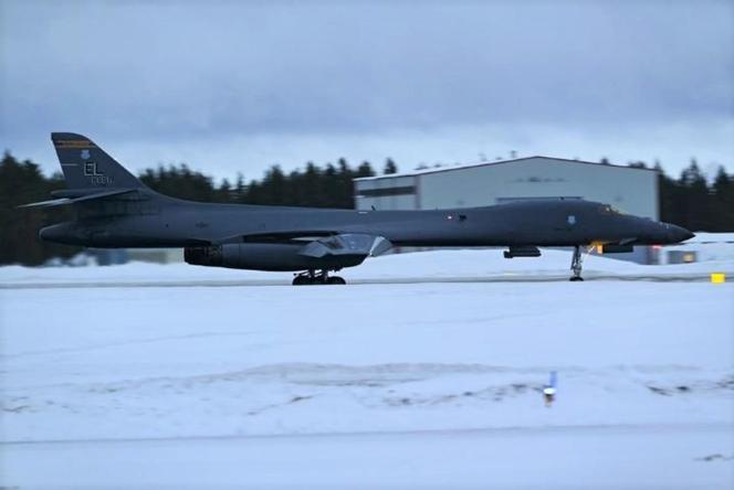 B-1B Lancer w bazie Luleå-Kallax