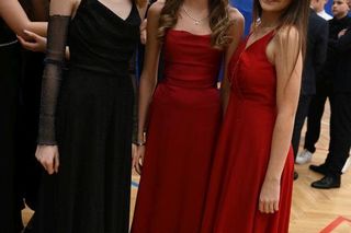 Nie tylko maturzyści tańczą poloneza. Bal ósmoklasistów ze Szkoły Podstawowej nr 3 w Świdniku