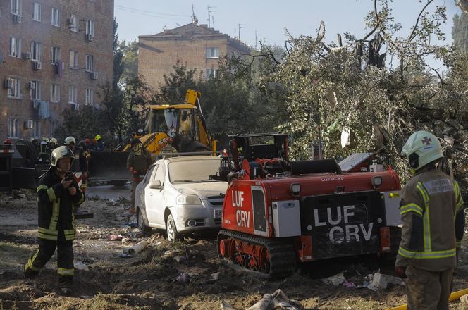 Do 23 wzrosła liczba ofiar śmiertelnych rakietowo-dronowego ataku Rosji na Kijów