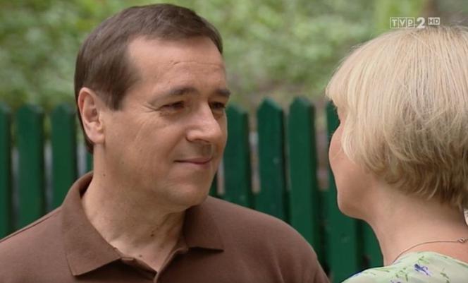 Barwy szczęścia odc. 2500. Zenek Grzelak (Jan Pęczek), Basia (Sławomira Łozińska)
