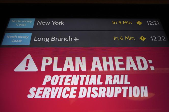 Związkowcy z New Jersey grozą strajkiem na kolei