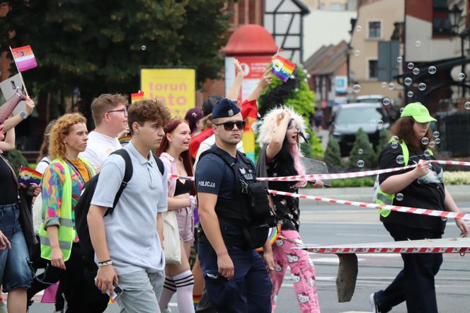 Marsz Równości w Toruniu i kontrmanifestacja