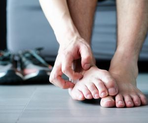 To jest jak zawał, tylko nikt o tym nie mówi. Nowe badanie: grzybice atakują coraz więcej Polaków 