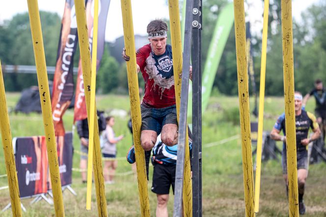 Runmageddon w Katowicach 2025. Błoto, pot i triumf na Hałdzie Kostuchna
