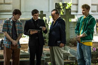 Malcolm (Tomasz Włosok) i Stomil (Michał Balicki) wracają z nową porcją absurdalnych przygód.