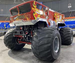 Hot Wheels Monster Trucks Live w Łodzi, czyli niezwykłe pokazy gigantycznych maszyn rodem ze Stanów Zjednoczonych [ZDJĘCIA]