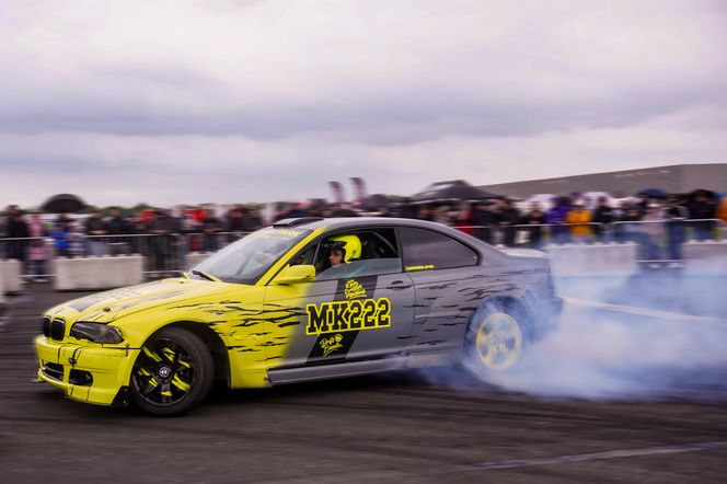 SkillZone Festiwal - motoryzacyjne emocje na lotnisku w Mielcu