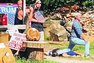 Strażnik więzienny prowokował demonstrantów