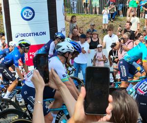 Tour de Pologne w Katowicach. Kolarze bawią się z kibicami