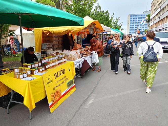 Stoiska wystawców podczas Jarmarku św. Stanisława można odwiedzać w godz. 10.00-18.00 w dn. 10 i 11 maja