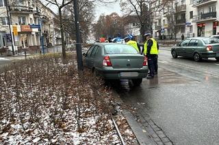Tragedia na Saskiej Kępie. Roztrzaskał sięo barierki
