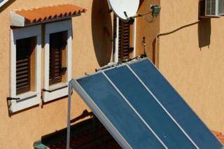 	Na połaci dachu czy na elewacji... Gdzie najlepiej zamontować kolektory słoneczne?