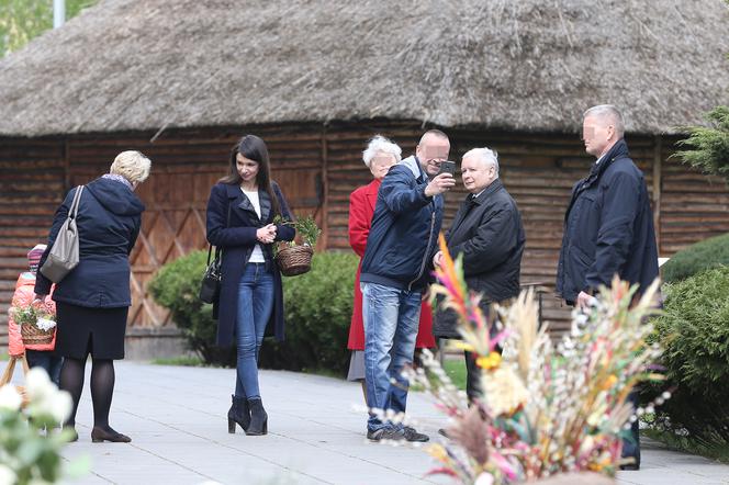 JAROSŁAW KACZYŃSKI Z MARTĄ KACZYŃSKA ŚWIĘCILI POKARMY