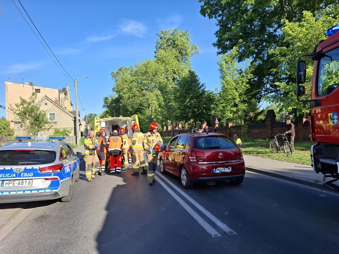 Wypadek we Wschowie. Samochód osobowy potrącil 17-letnią pieszą