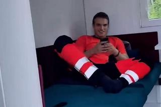 Na sygnale nowy sezon na planie. Miłosz (Leonard Koterski)