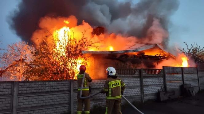 Powiat siedlecki: spłonął dom w Wyczółkach. W pożarze zginął mężczyzna