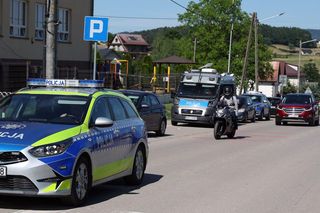 Co z maleńką Polą, która straciła rodziców w tragedii pod Limanową? Dobro dziecka jest teraz najważniejsze