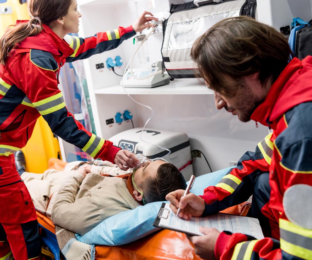 17-latek runął na ziemię i nie dawał oznak życia. Miał zawał